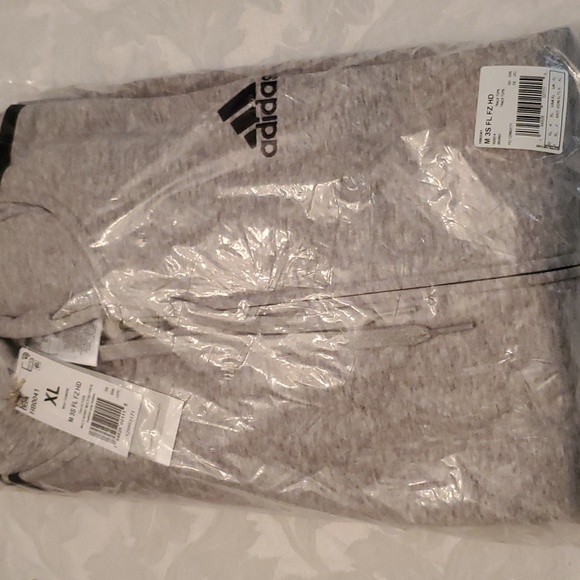 Adidas Jogging suit - Picture 1 of 8